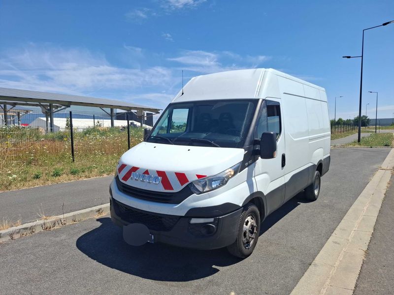 Iveco Daily 2.3 Diesel HKa 35 C V Radstand 3520 L