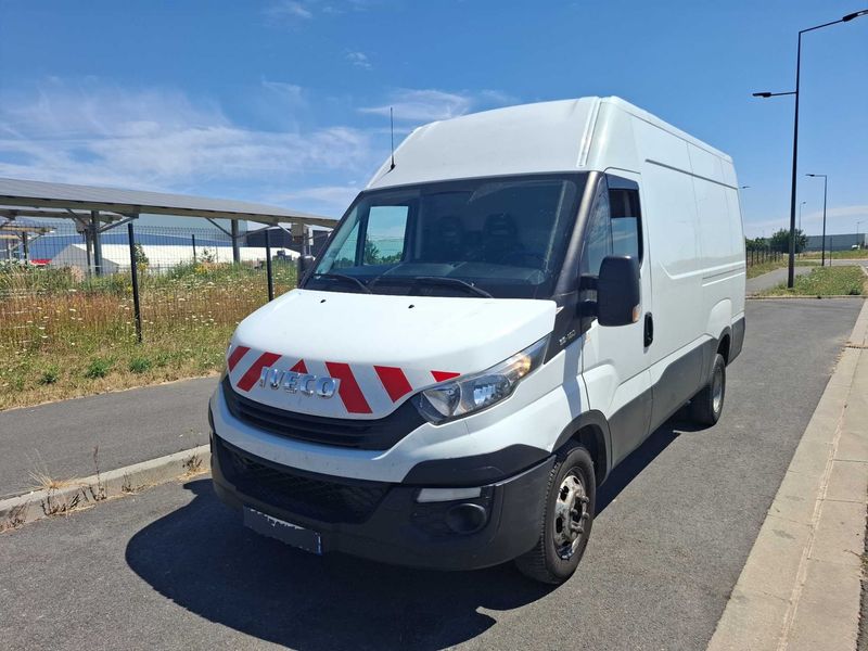 Iveco Daily 2.3 Diesel HKa 35 C V Radstand 3520 L — zdjęcie 2