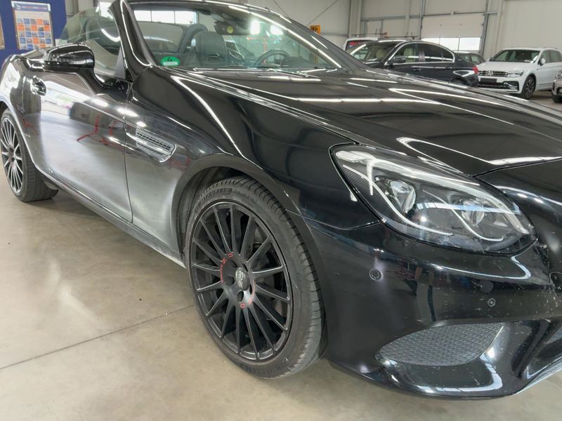 Mercedes-Benz SLC-Klasse SLC 200 CGI — zdjęcie 8