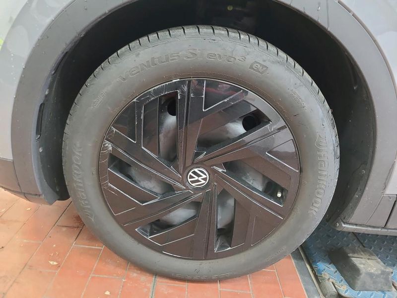 Volkswagen ID.4 electric drive 210 kW Pro mit Infotainment-Paket 4Motion — zdjęcie 25