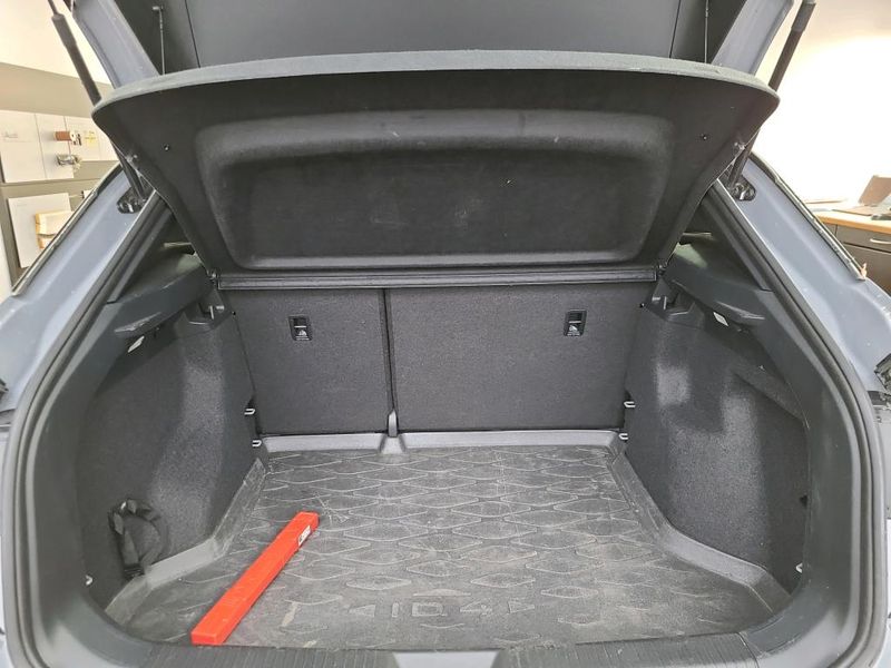 Volkswagen ID.4 electric drive 210 kW Pro mit Infotainment-Paket 4Motion — zdjęcie 19