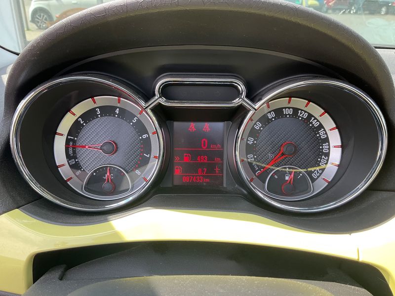Opel Adam 1.0 Turbo Rocks ecoFlex — zdjęcie 13