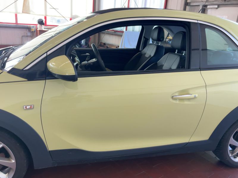 Opel Adam 1.0 Turbo Rocks ecoFlex — zdjęcie 4