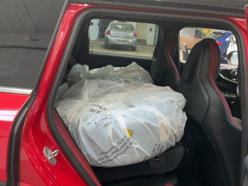 MINI Clubman Cooper S ALL4 — zdjęcie 14
