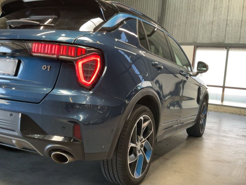 Lynk & Co 01 1.5 Plug-in Hybrid — zdjęcie 6