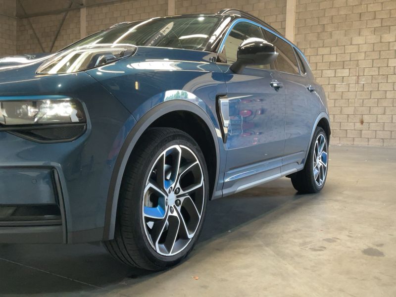 Lynk & Co 01 1.5 Plug-in Hybrid — zdjęcie 2