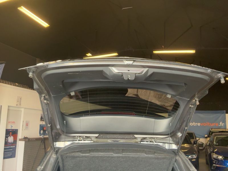 Peugeot 2008 1.2 PureTech GT Line — zdjęcie 10