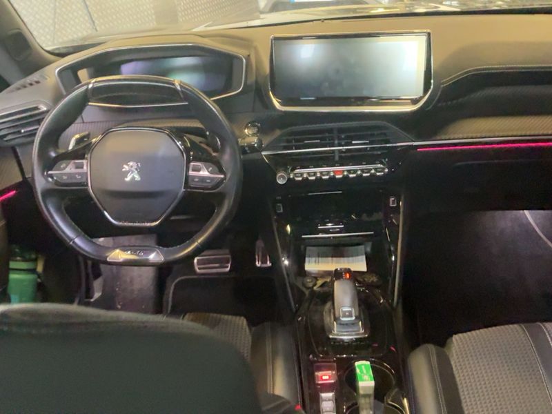 Peugeot 2008 1.2 PureTech GT Line — zdjęcie 12