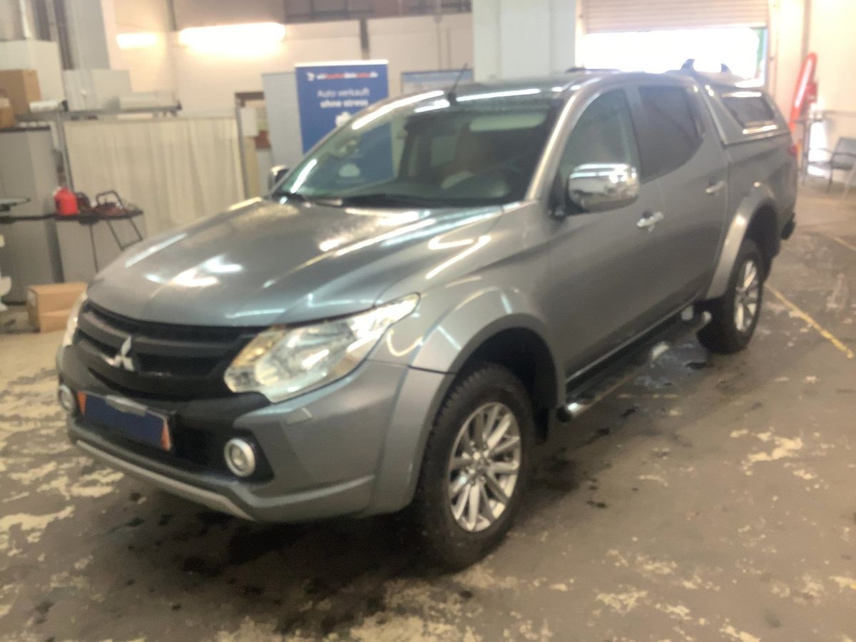 Mitsubishi L 2017