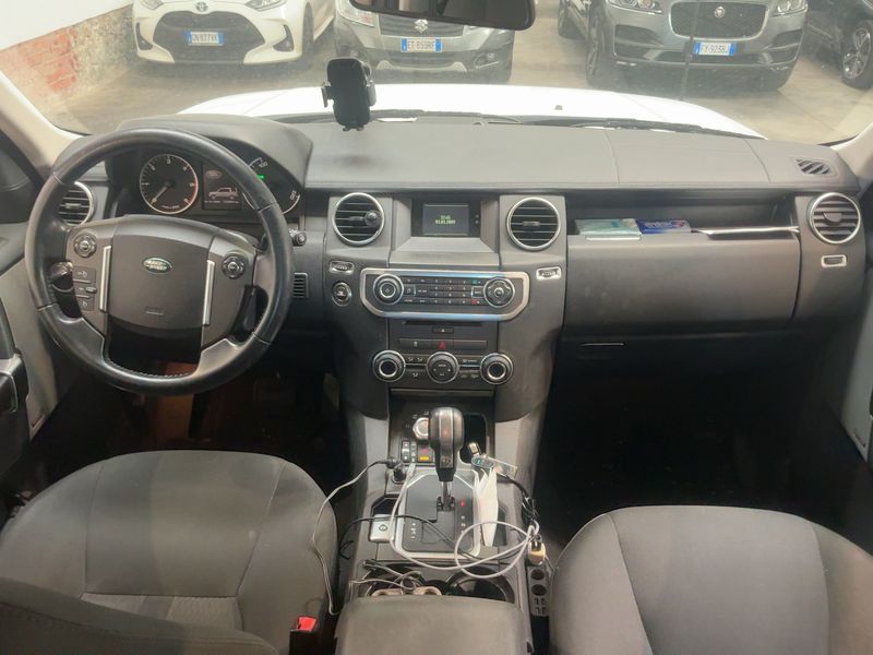 Land Rover Discovery 4 3.0 TD V6 TDV6 SE — zdjęcie 12