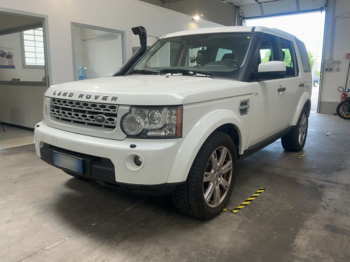 Land Rover 2011