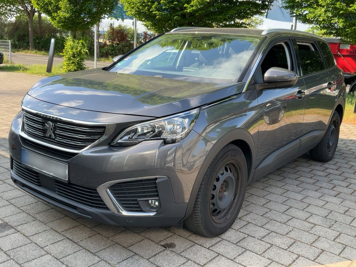Peugeot 5008 2019