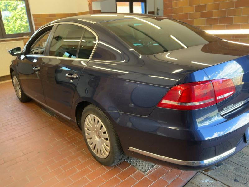 Volkswagen Passat 2.0 TDI Comfortline BlueTDI — zdjęcie 3