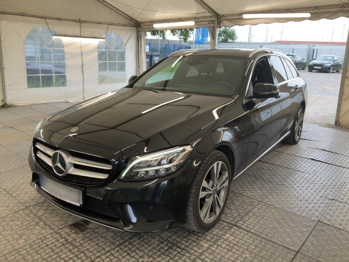 Mercedes-Benz C-Klasse 2020 — photo 1