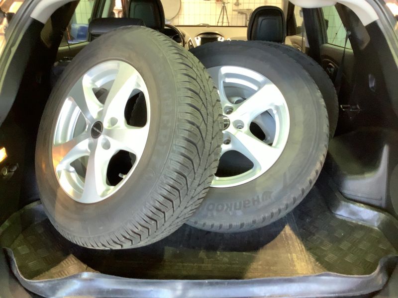 Hyundai ix35 1.6 FIFA World Cup Edition 2WD — zdjęcie 10