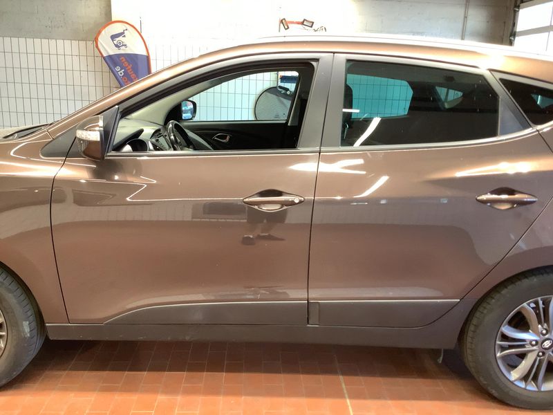 Hyundai ix35 1.6 FIFA World Cup Edition 2WD — zdjęcie 4