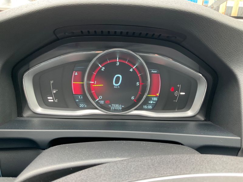 Volvo S60 2.0 D4 Momentum — zdjęcie 13