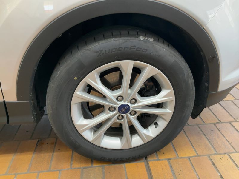 Ford Kuga 2.0 TDCi Titanium 2017 – снимка 11