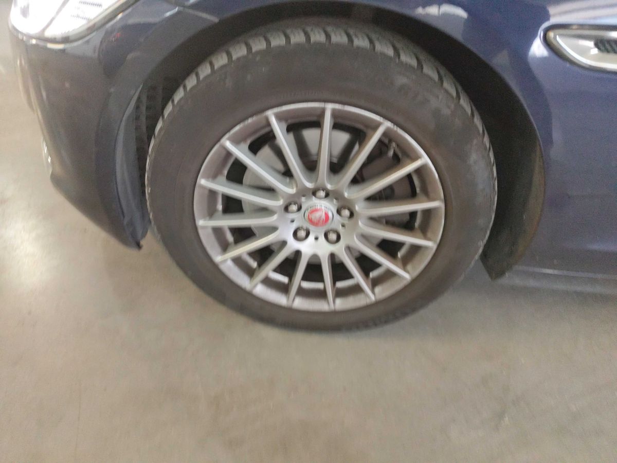 Jaguar XF 20d Prestige