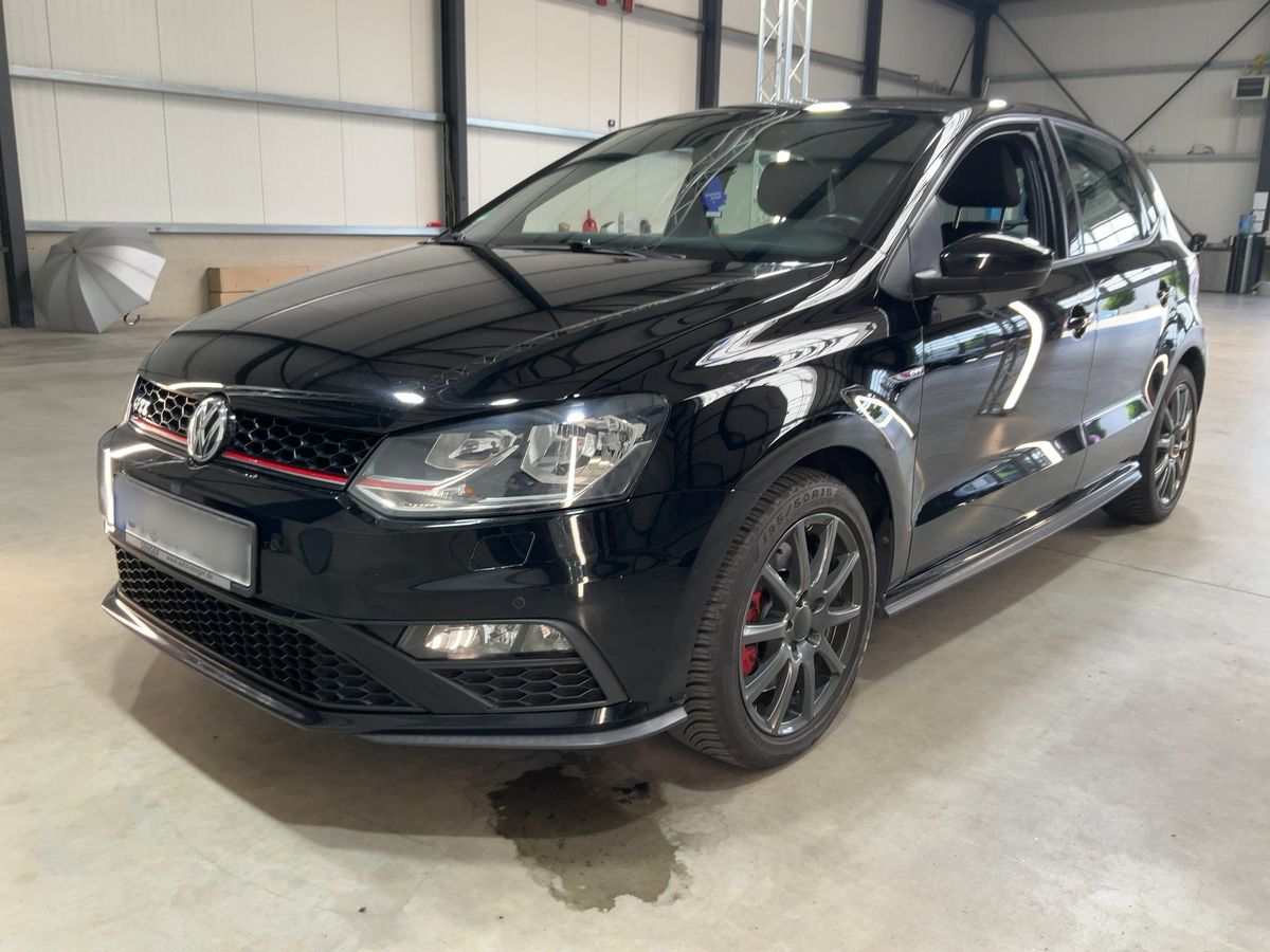Volkswagen Polo 2015