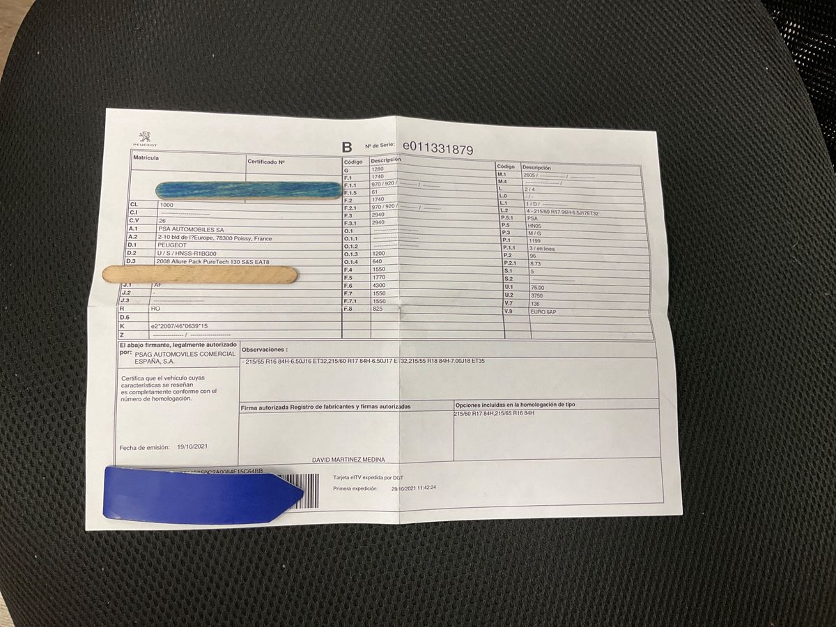 Peugeot 2008 1.2 PureTech Allure Pack