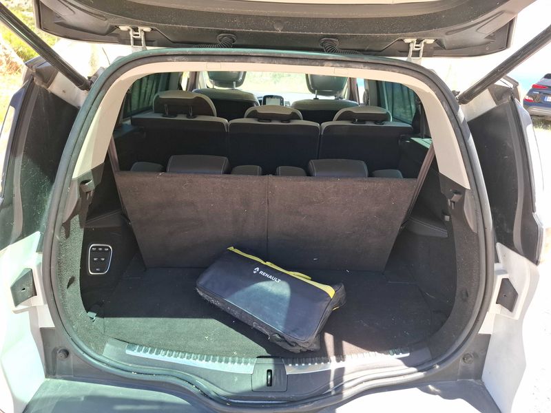 Renault Espace 1.6 dCi Energy Initiale Paris — zdjęcie 9