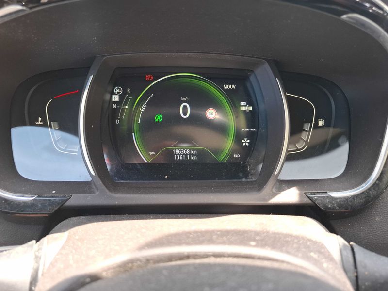 Renault Espace 1.6 dCi Energy Initiale Paris — zdjęcie 12