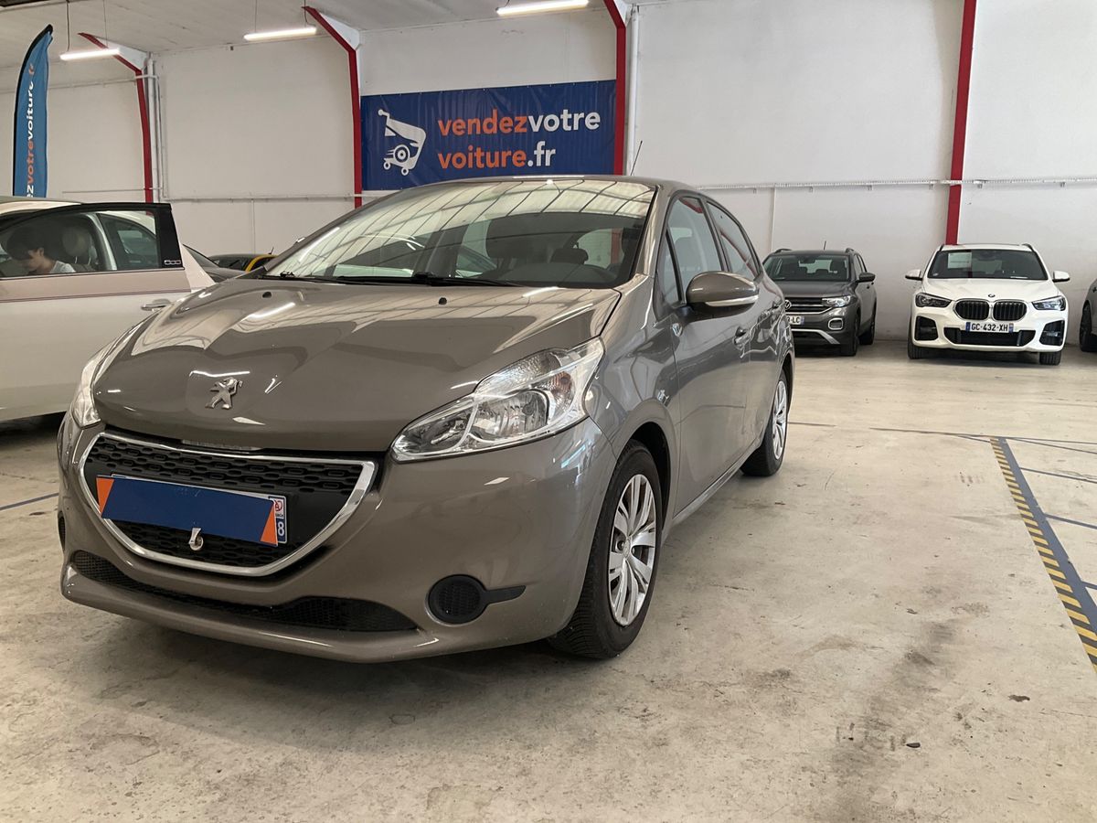 Peugeot 208 2014