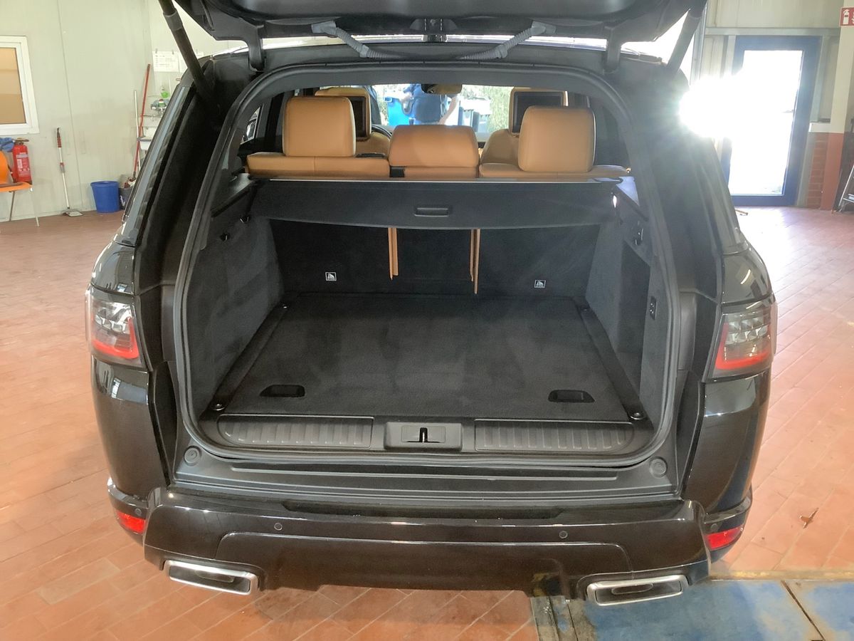 Land Rover 2021 — photo 16