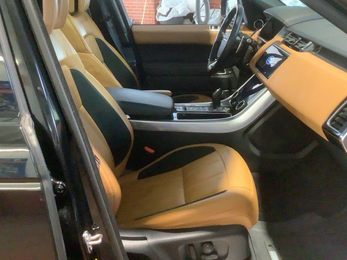 Land Rover 2021 — photo 17