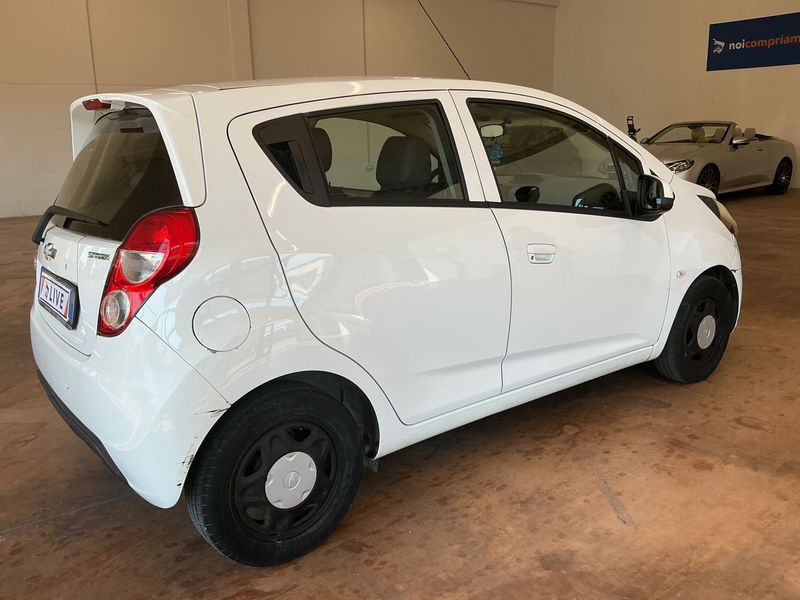 Chevrolet Spark 1.0 LT — zdjęcie 2
