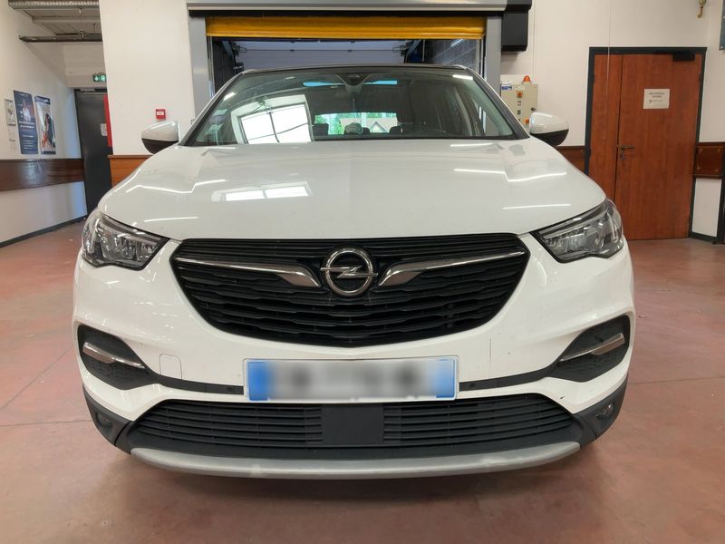 Opel Grandland X 1.2 Turbo Elite — zdjęcie 9