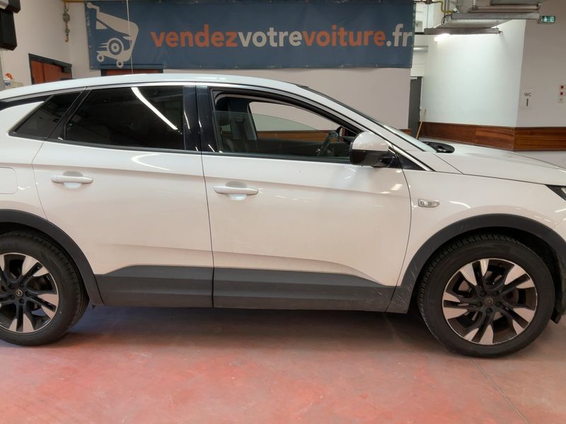 Opel Grandland X 1.2 Turbo Elite — zdjęcie 7