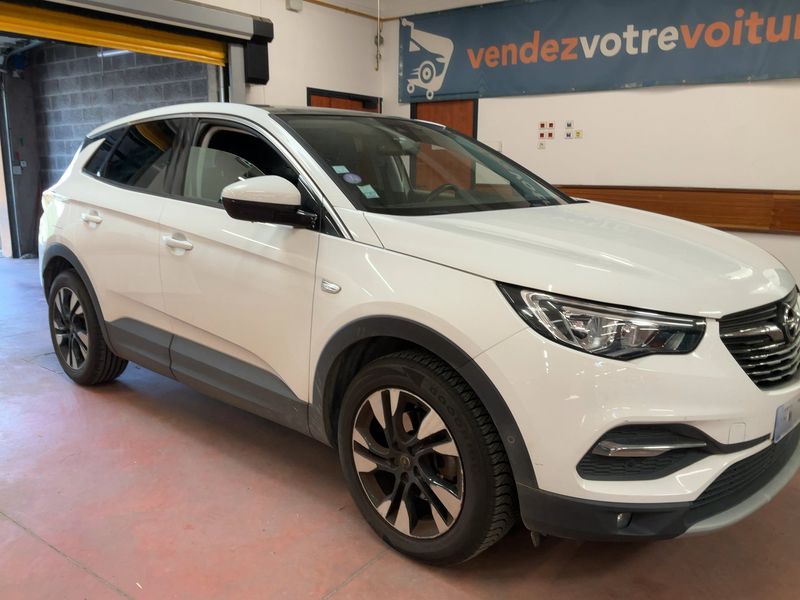 Opel Grandland X 1.2 Turbo Elite — zdjęcie 8