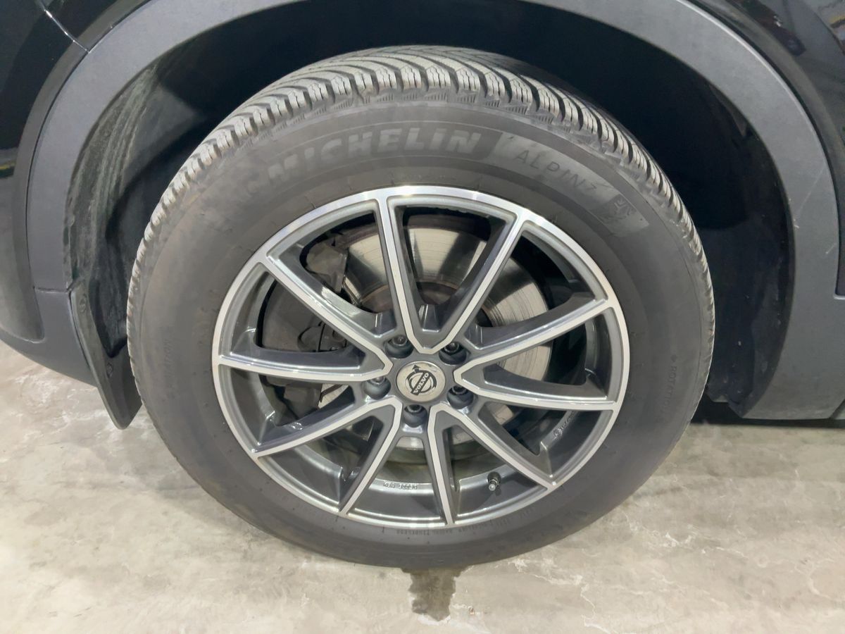 Volvo XC40 2022 — photo 4
