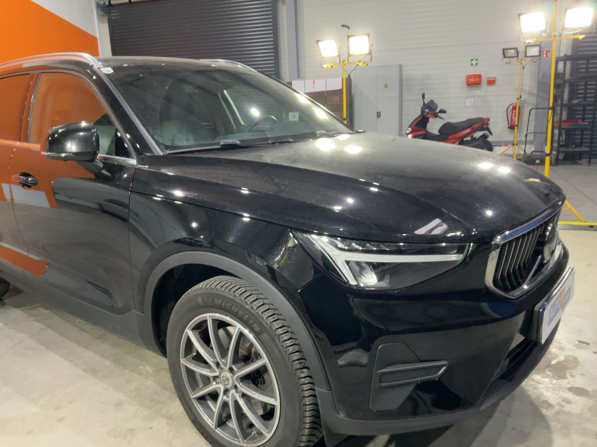 Volvo XC40 2022 — photo 13