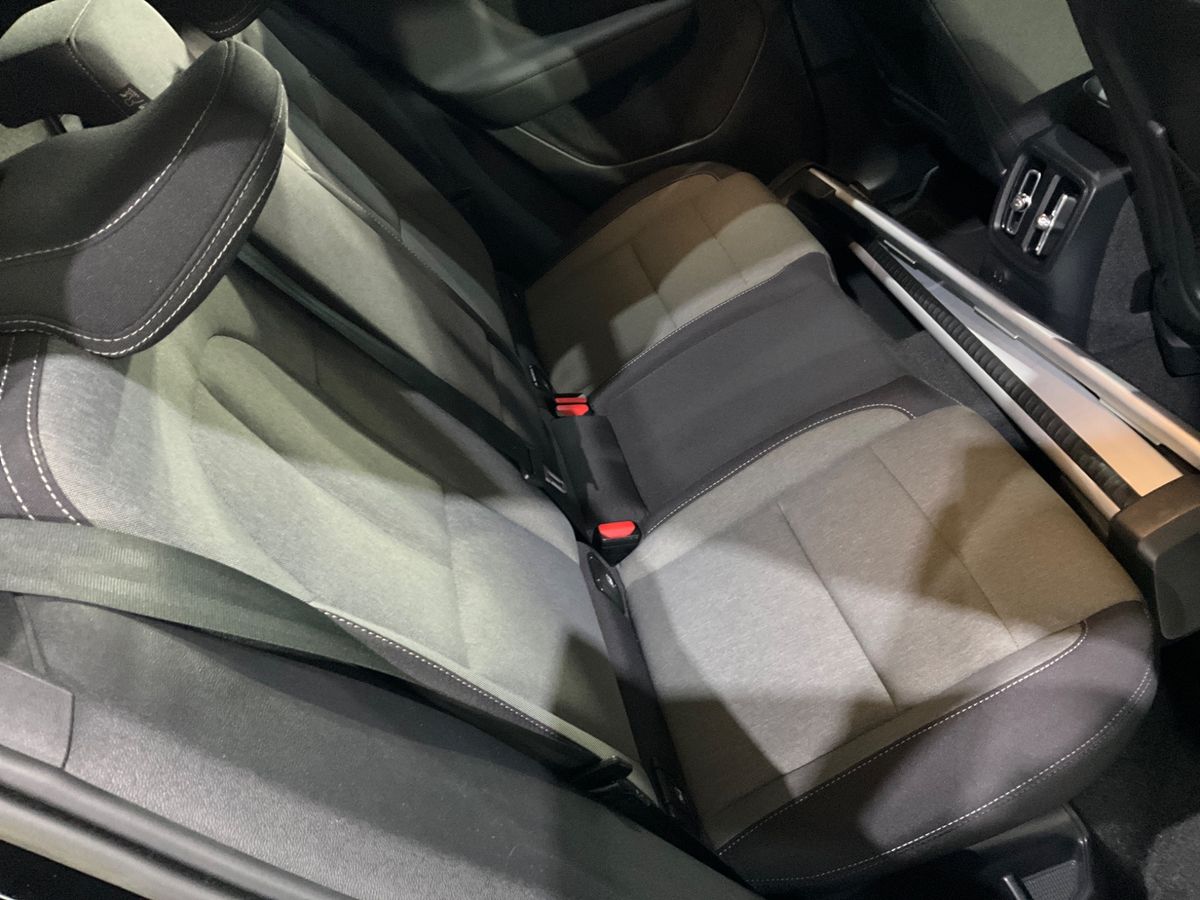 Volvo XC40 2022 — photo 36