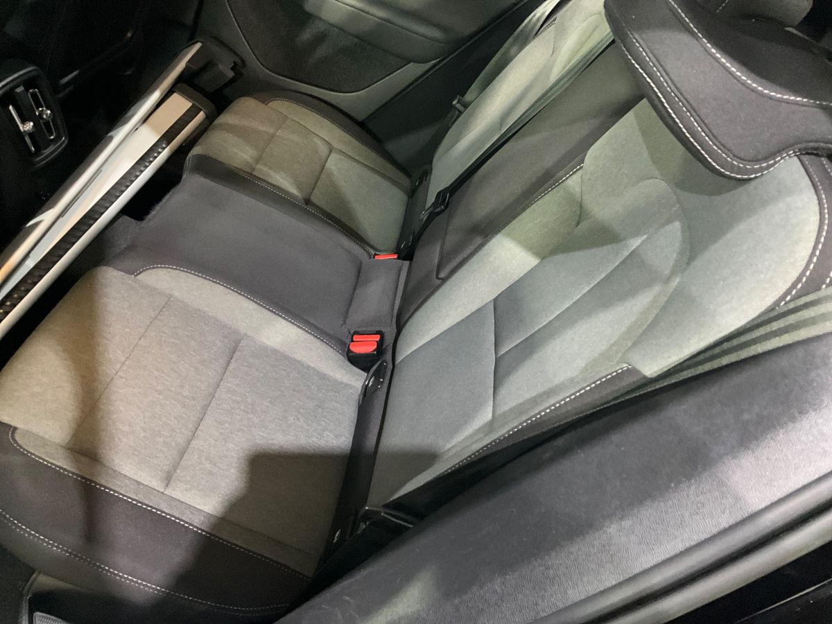 Volvo XC40 2022 — photo 39