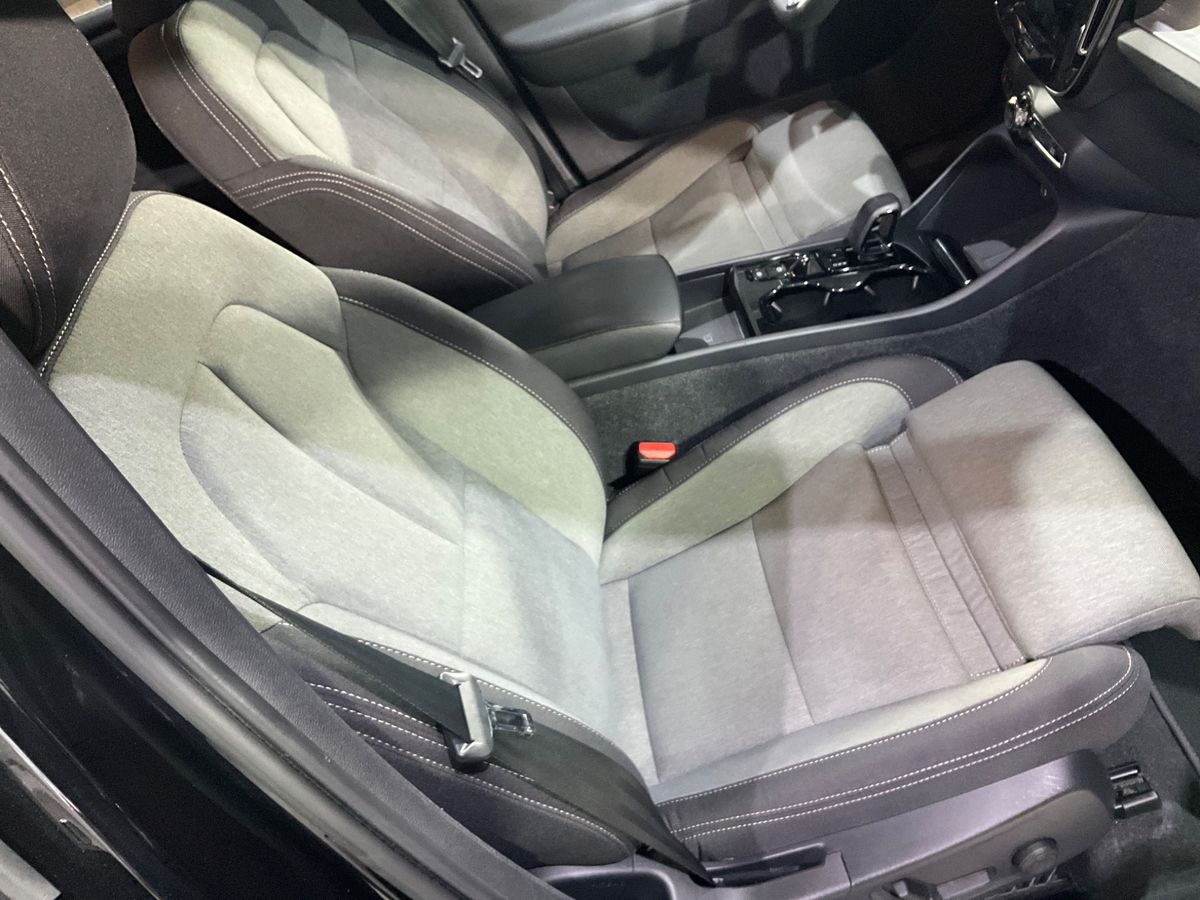Volvo XC40 2022 — photo 33