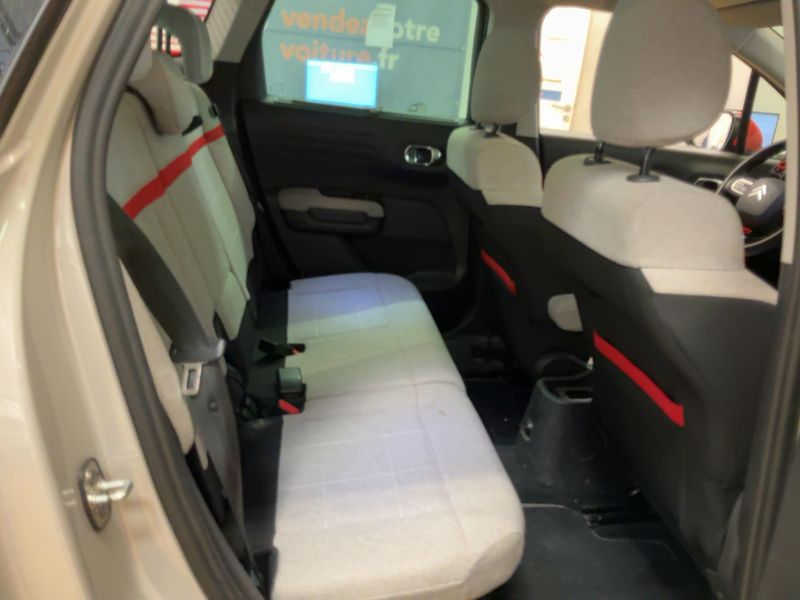 Citroen C3 Aircross 1.2 PureTech Shine — zdjęcie 14
