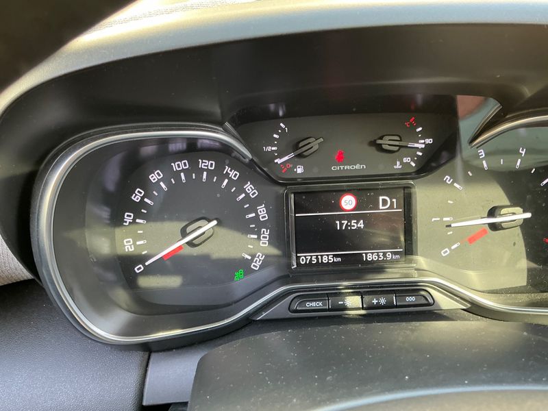Citroen C3 Aircross 1.2 PureTech Shine — zdjęcie 13