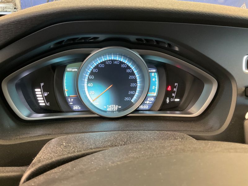 Volvo V40 1.5 You! — zdjęcie 13