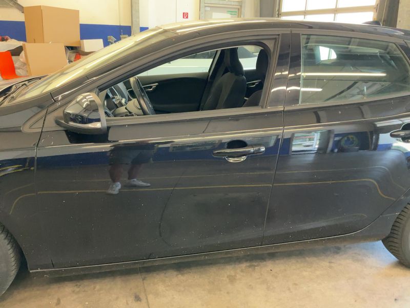 Volvo V40 1.5 You! — zdjęcie 4
