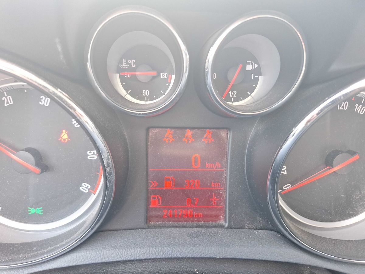 Opel Mokka 2015 — photo 31