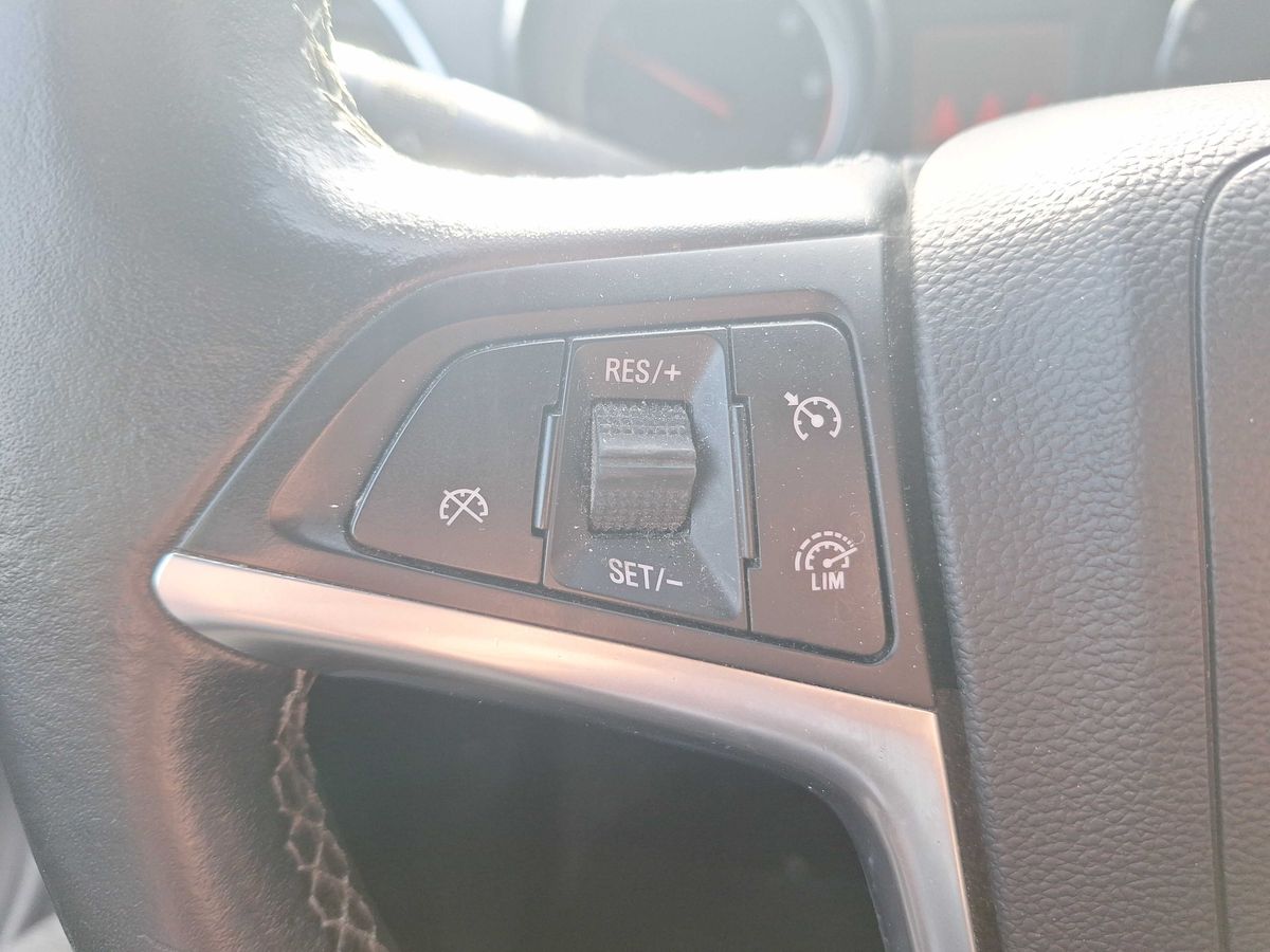 Opel Mokka 2015 — photo 23