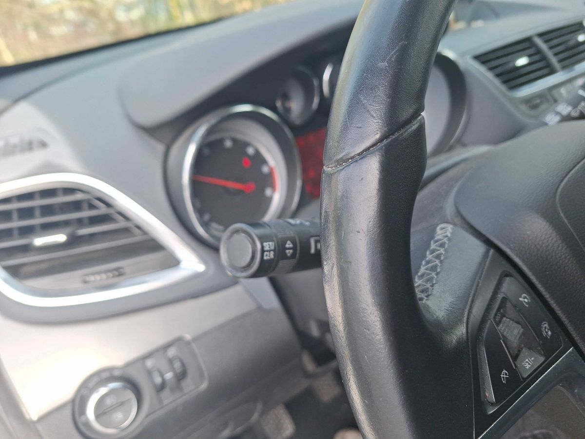 Opel Mokka 2015 — photo 50