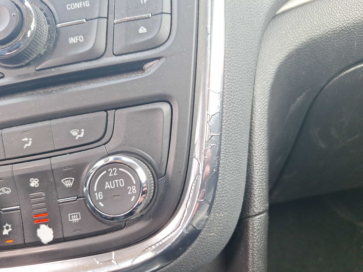 Opel Mokka 2015 — photo 53
