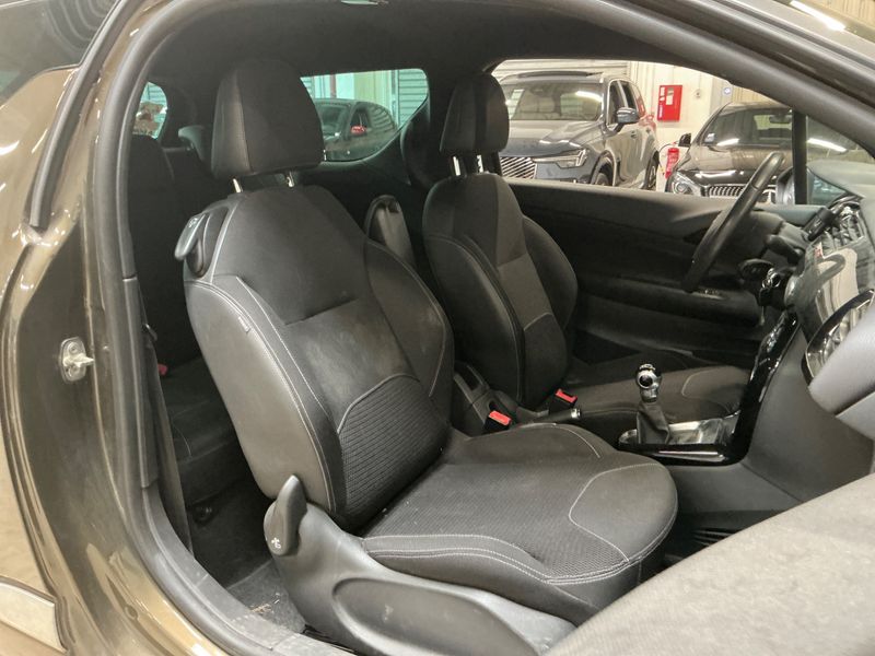 Citroen DS3 1.6 VTi SoChic — zdjęcie 3