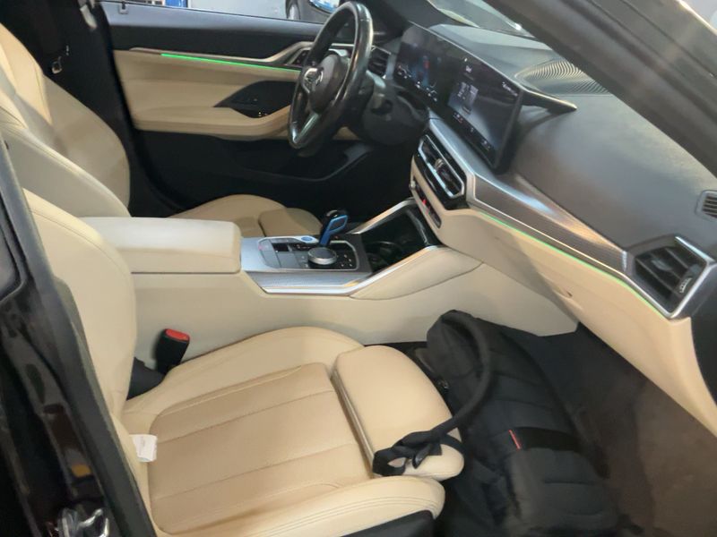 BMW i4 eDrive40 Gran Coupe M Sport — zdjęcie 11