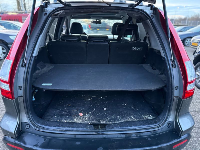Honda CR-V 2.2 CTDI Executive — zdjęcie 9